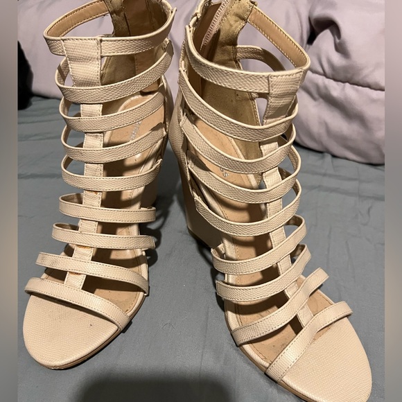 Express Wedge Heels - Picture 3 of 5